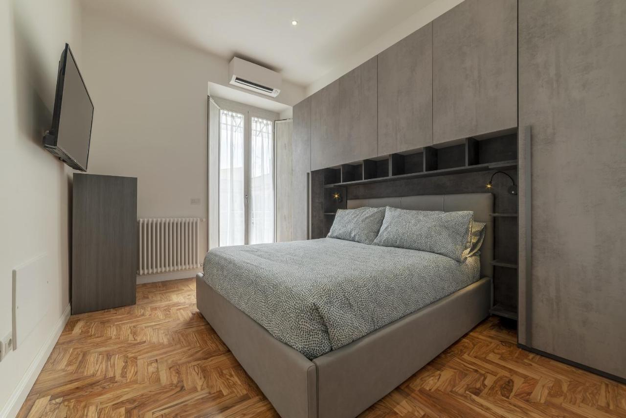 Rione Prati Elegant Apartment With Balcony Roma Ngoại thất bức ảnh