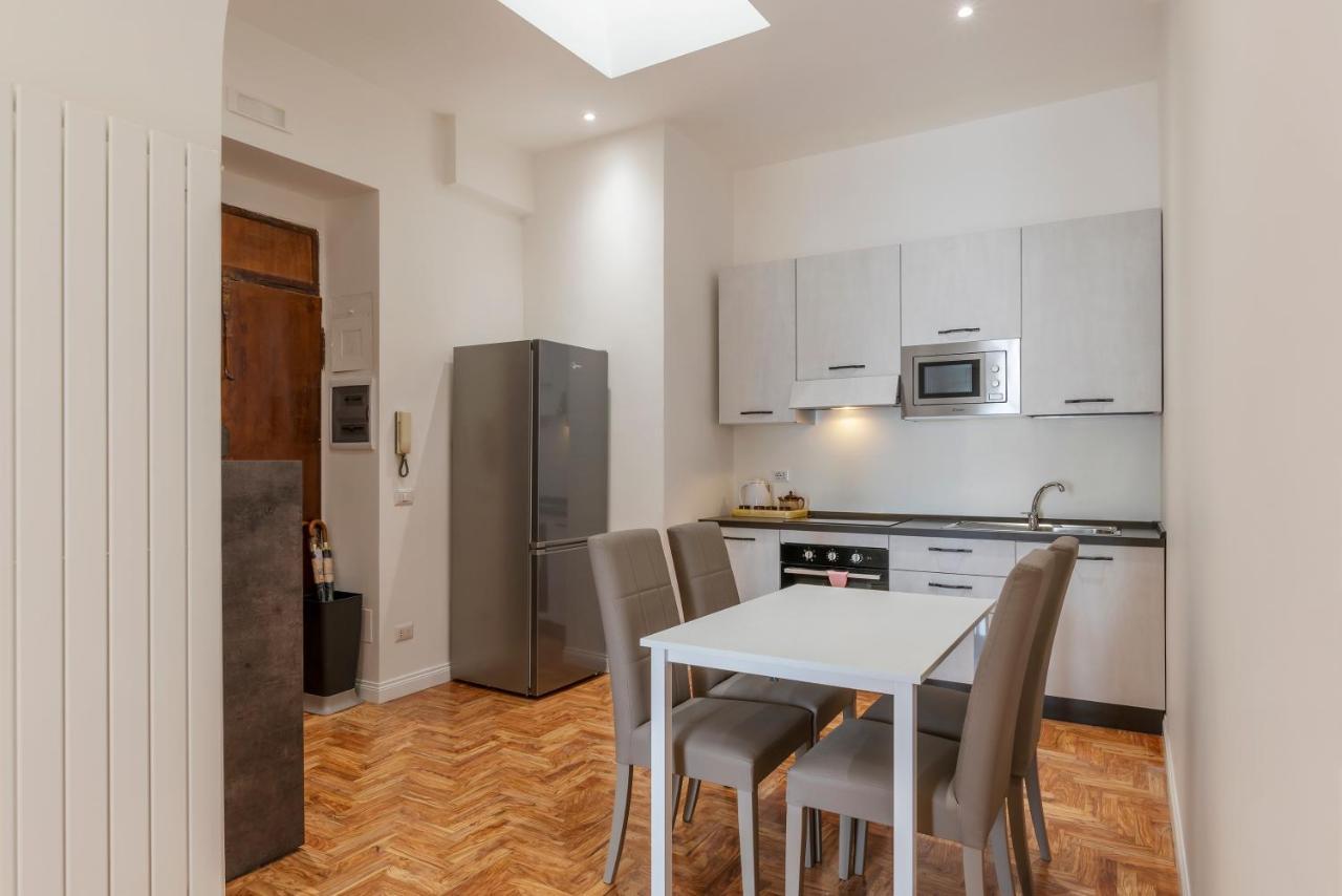 Rione Prati Elegant Apartment With Balcony Roma Ngoại thất bức ảnh
