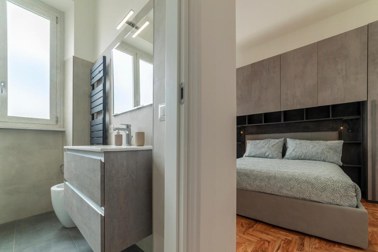 Rione Prati Elegant Apartment With Balcony Roma Ngoại thất bức ảnh